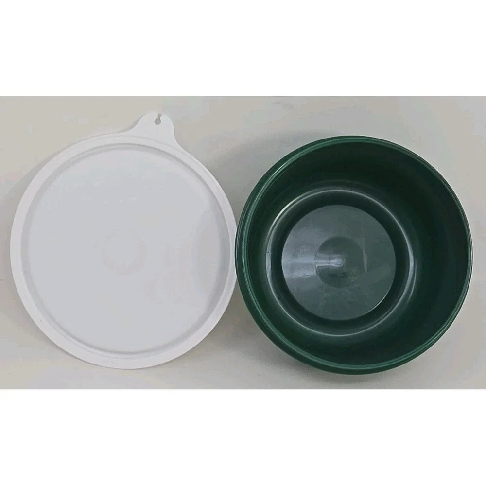 Tupperware Round Green White Chip and Dip Veggie Tray w Lid Vintage‎ U149